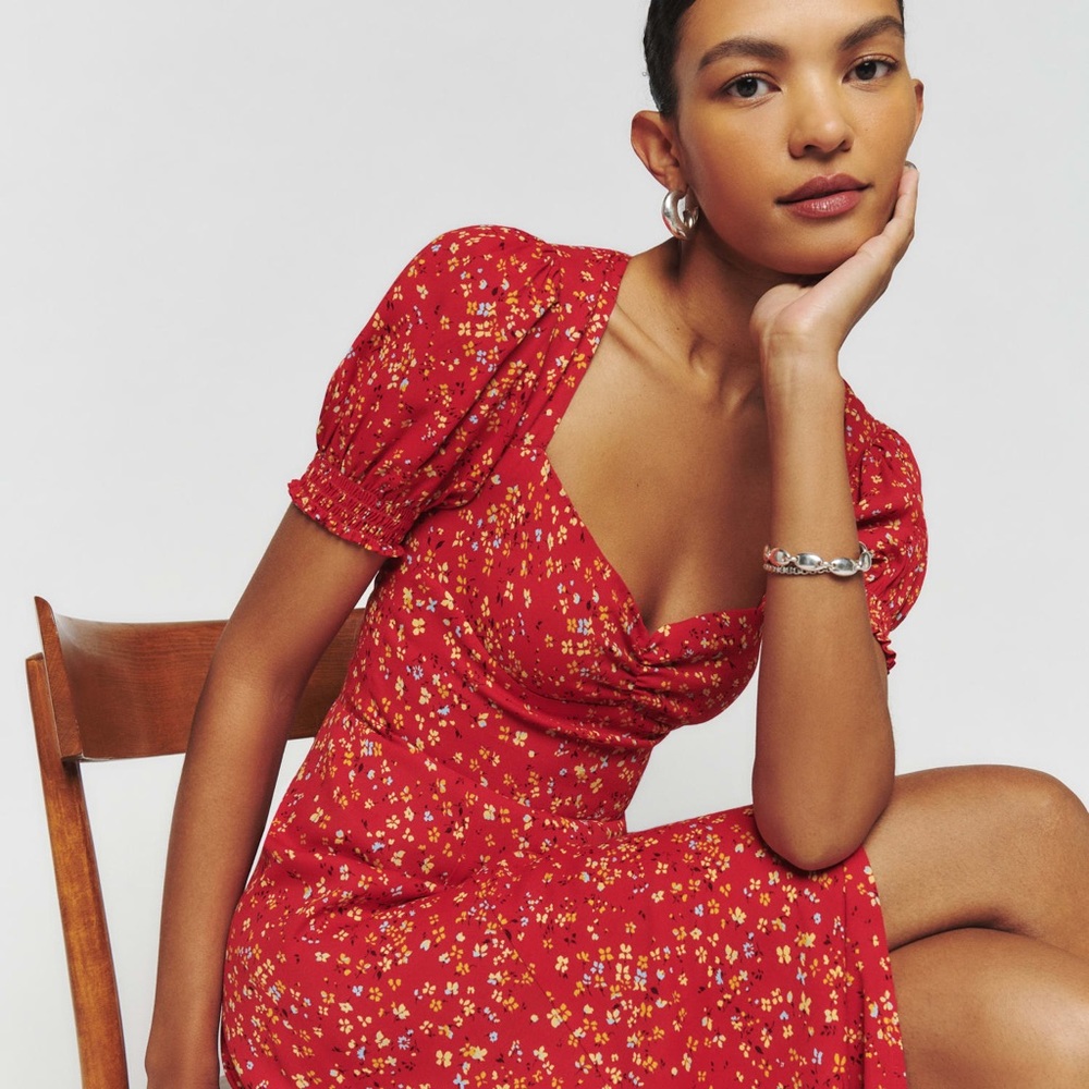Reformation Size 2 Floral Summer Red Lacey Dress